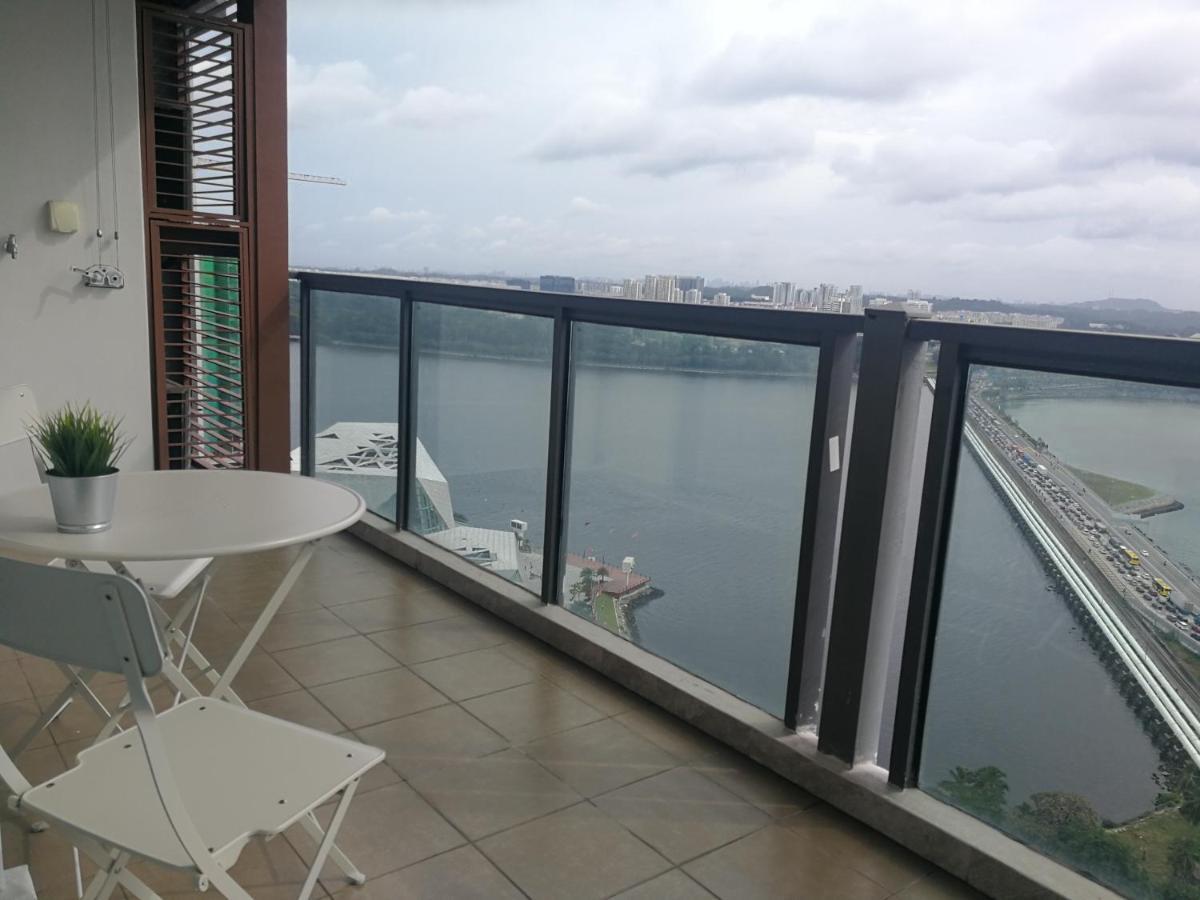 Jb City Ciq-R&F Shopping Mall Apartment Джохор-Бару Екстер'єр фото